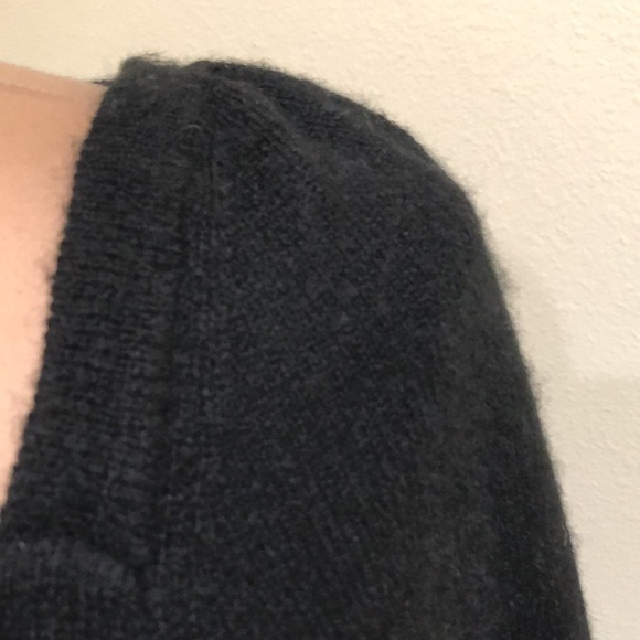 Esqualo Sweater Size Small Black Fuzzy Puff Sleeve Pullover - Picture 4 of 12